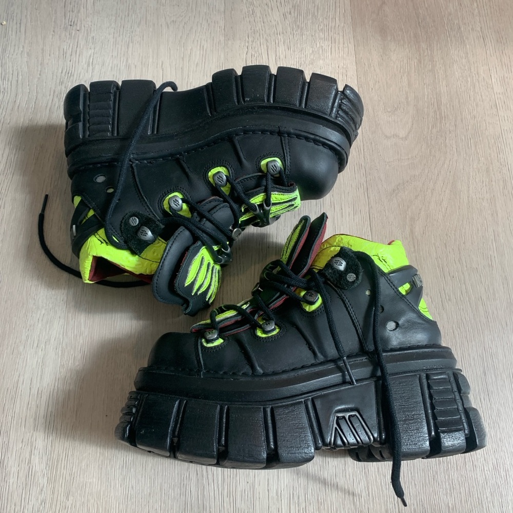 NEW ROCK platform ankle boots